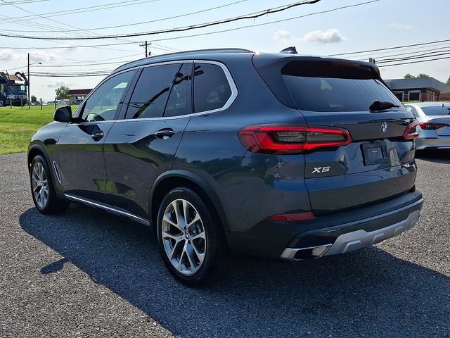 Used 2019 BMW X5 xDrive40i w/ Premium Package 2 AWD/4WD image 4