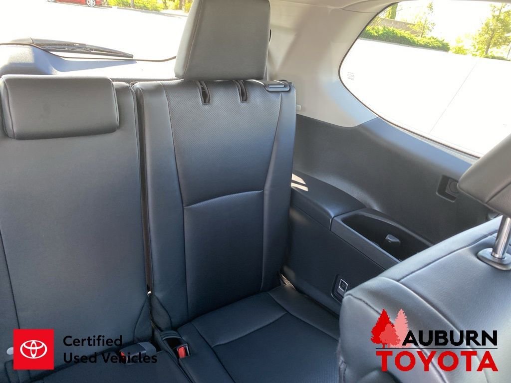 Used 2025 Toyota Grand Highlander AWD image 21