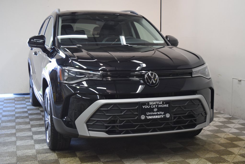 New 2025 Volkswagen Taos SE