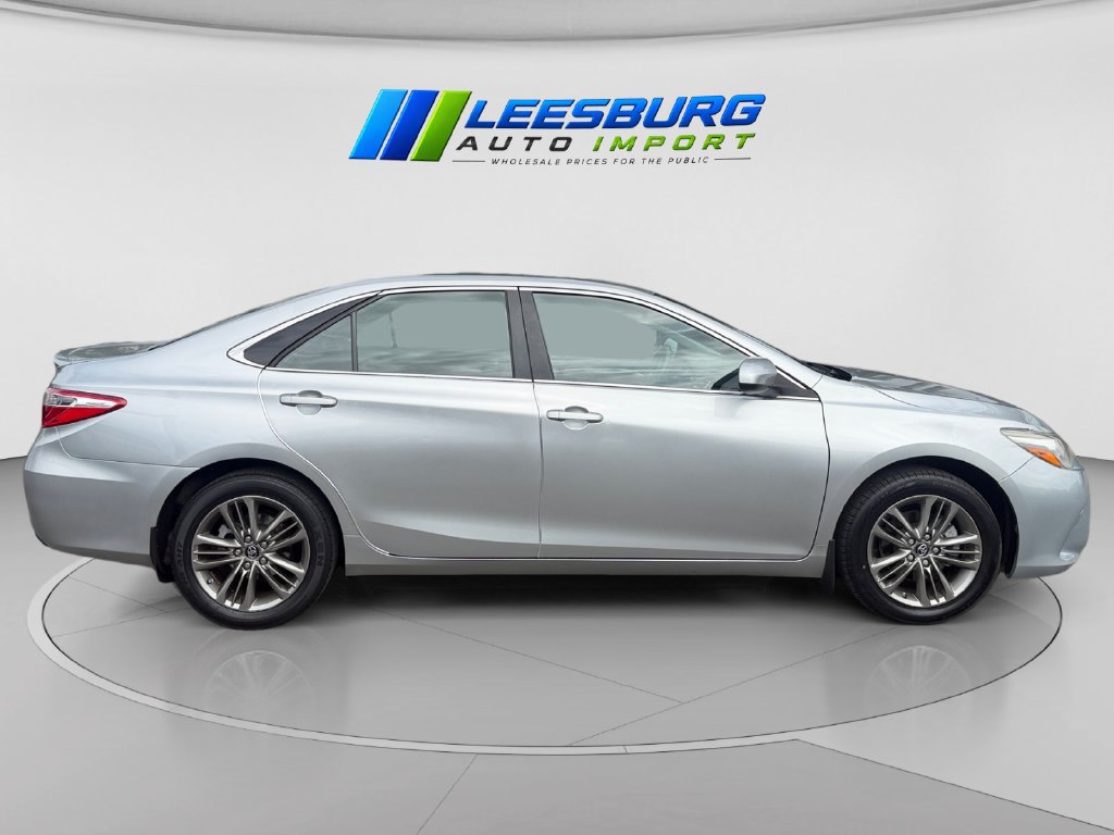 Used 2017 Toyota Camry SE FWD image 6