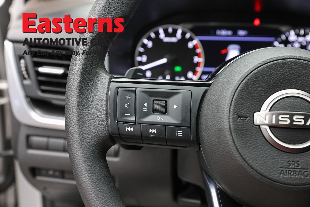 Used 2023 Nissan Rogue SV AWD/4WD image 67