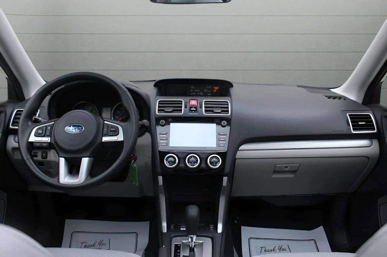Used 2017 Subaru Forester 2.5i Premium w/ All-Weather Package image 17