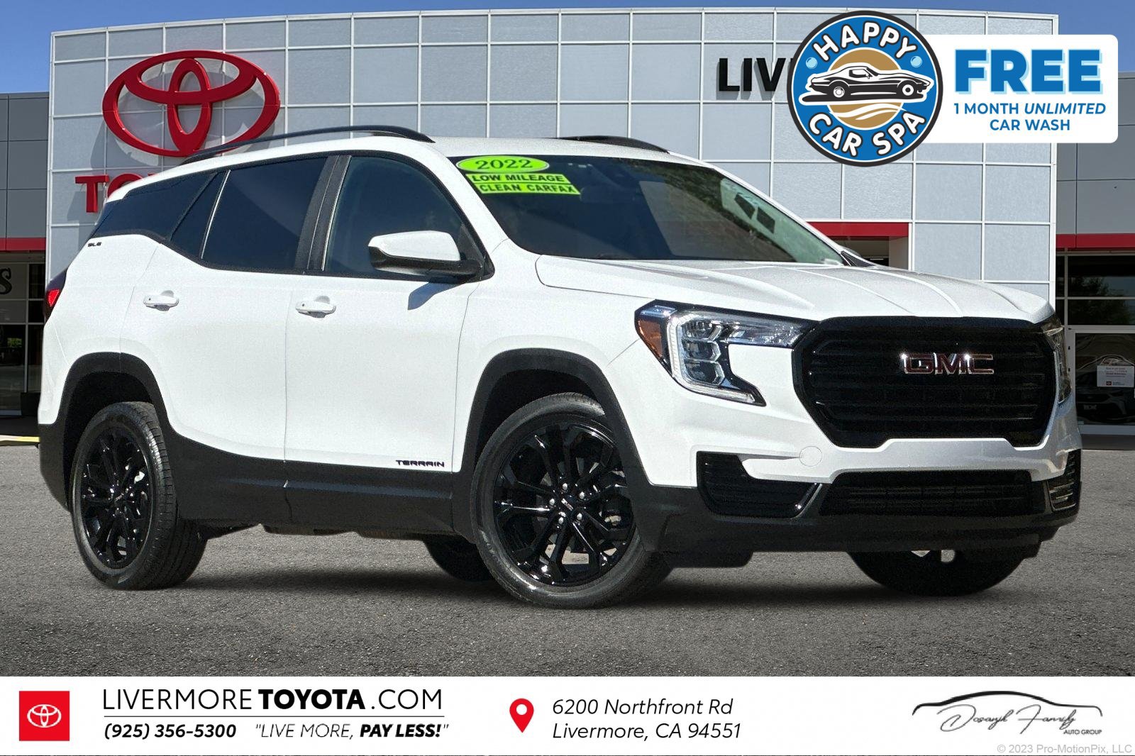Used 2022 GMC Terrain SLE w/ Driver Convenience Package