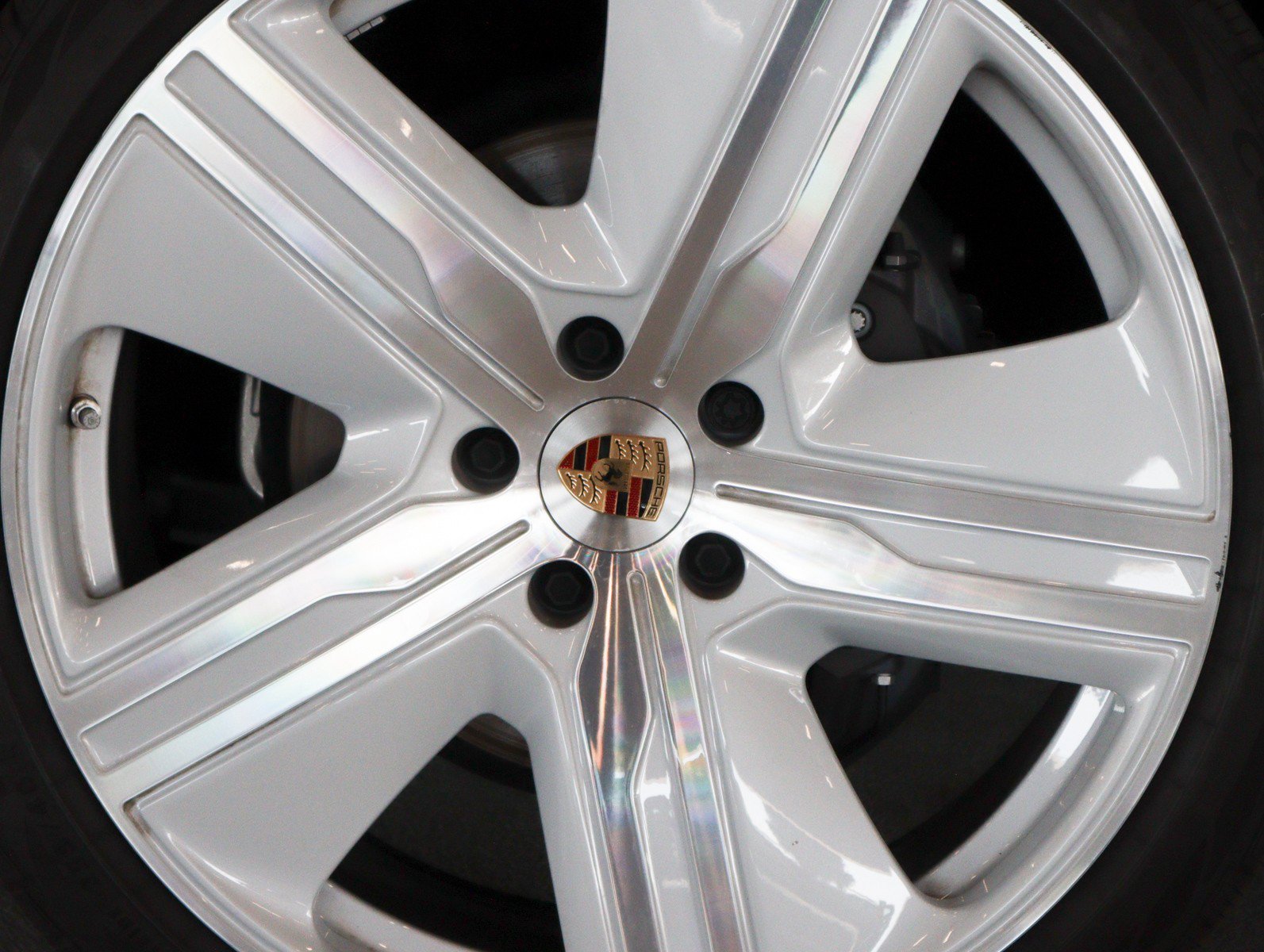 Used 2025 Porsche Macan Electric RWD image 13