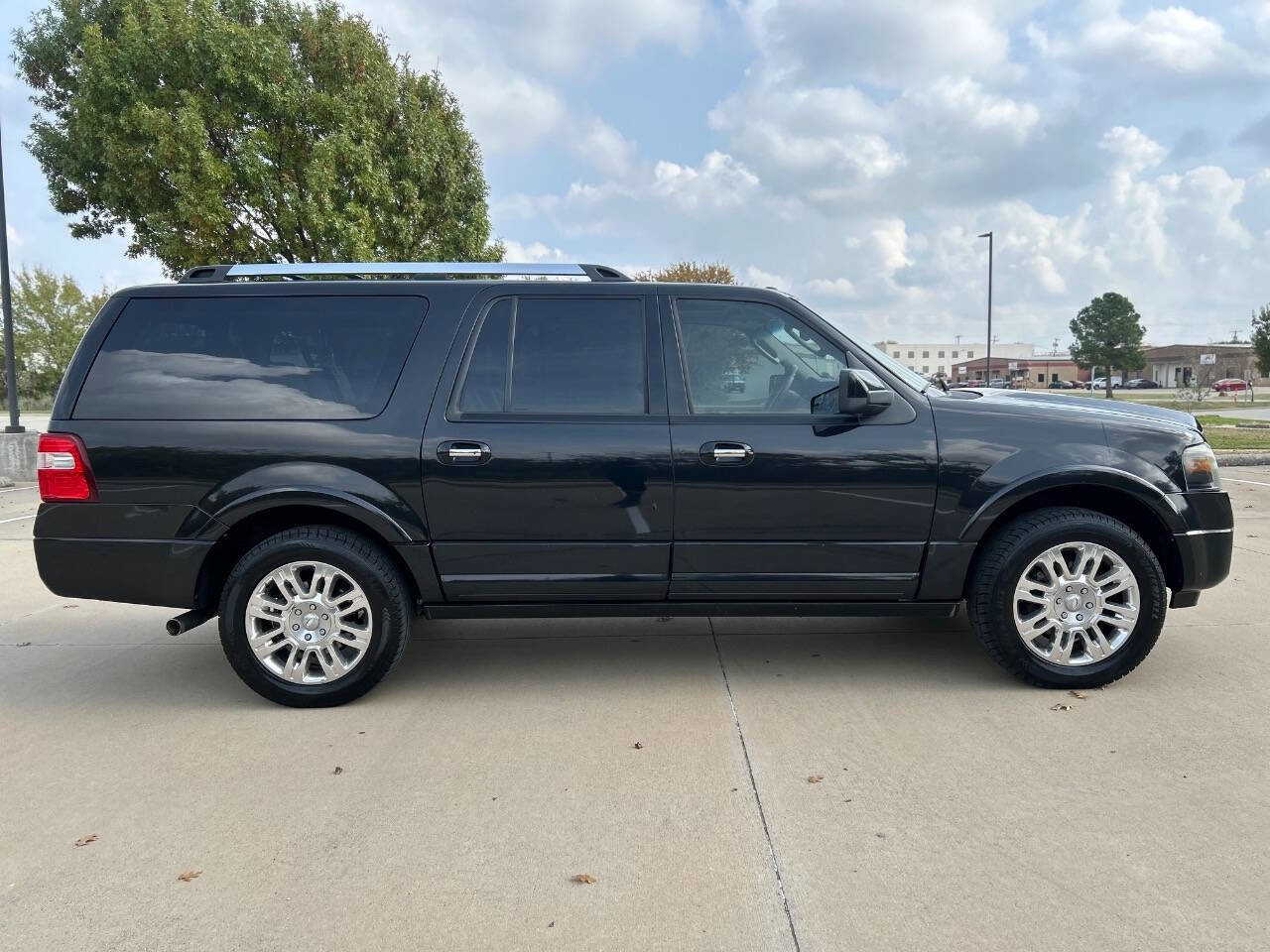Used 2013 Ford Expedition EL Limited image 5