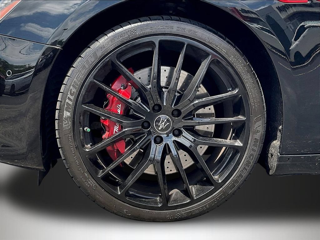 Used 2021 Maserati Ghibli Trofeo RWD image 33