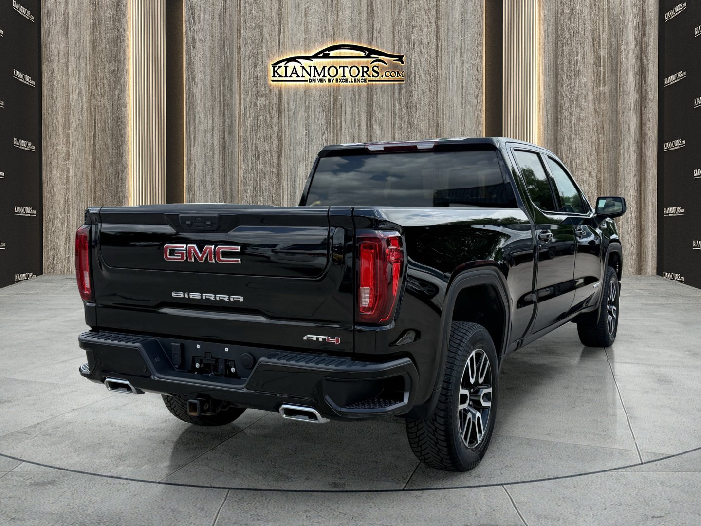 Used 2024 GMC Sierra 1500 AT4 AWD/4WD image 8