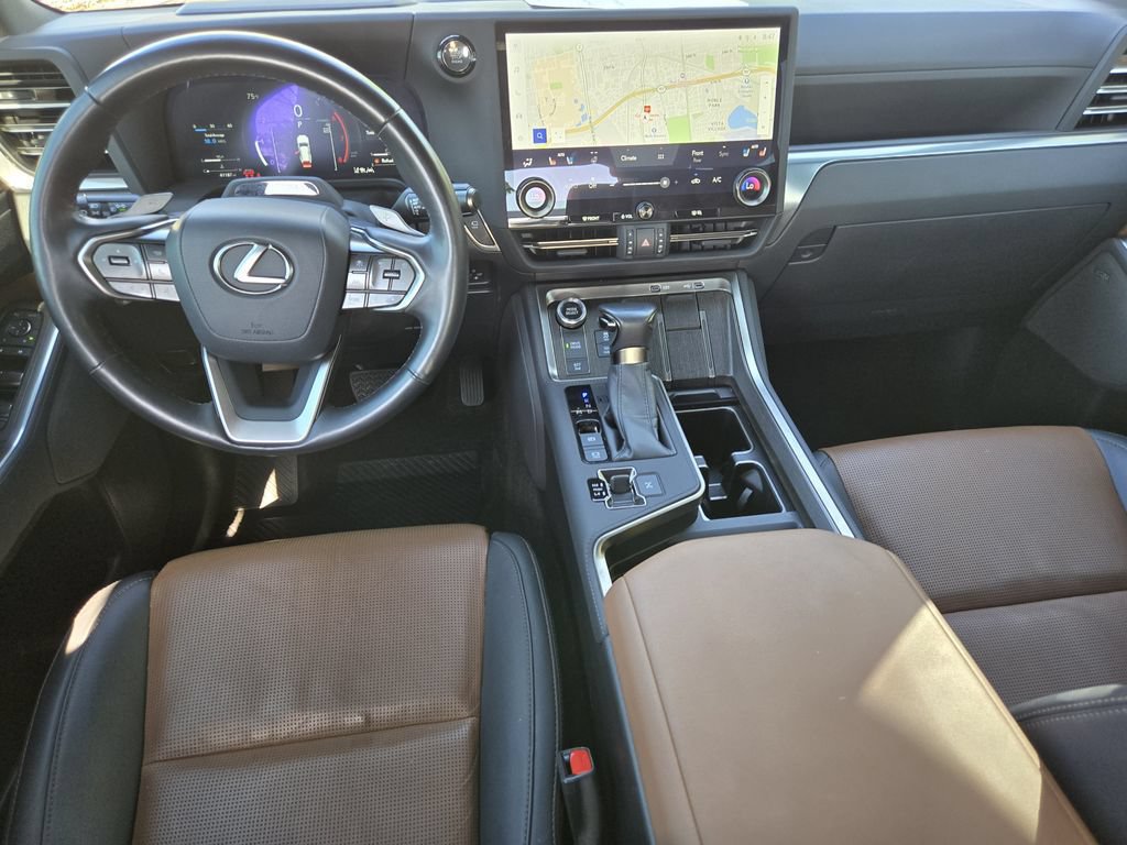 Used 2024 Lexus GX 550 w/ Cold Area Package AWD/4WD image 18