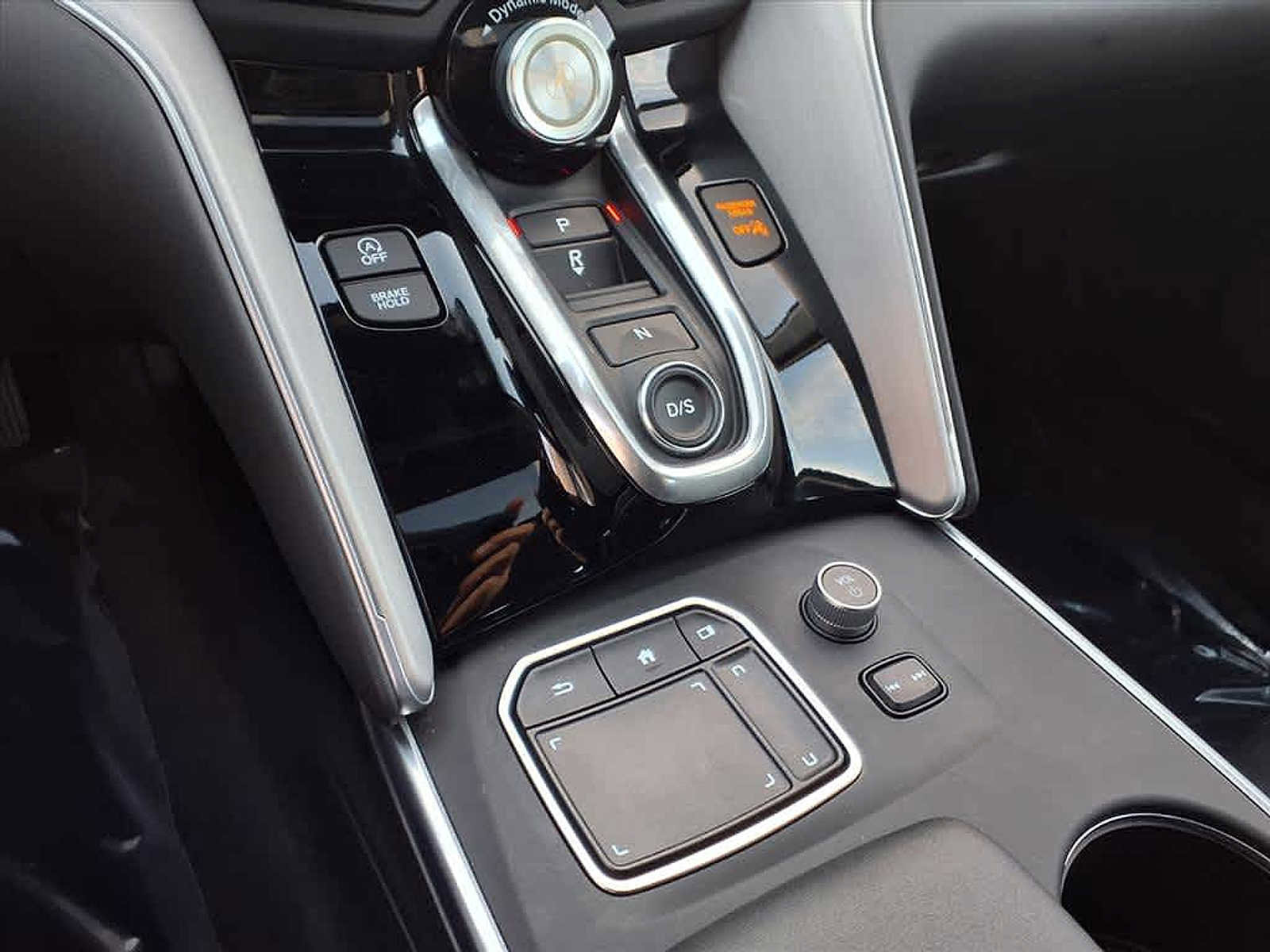 Certified 2025 Acura TLX w/ Technology Package image 10