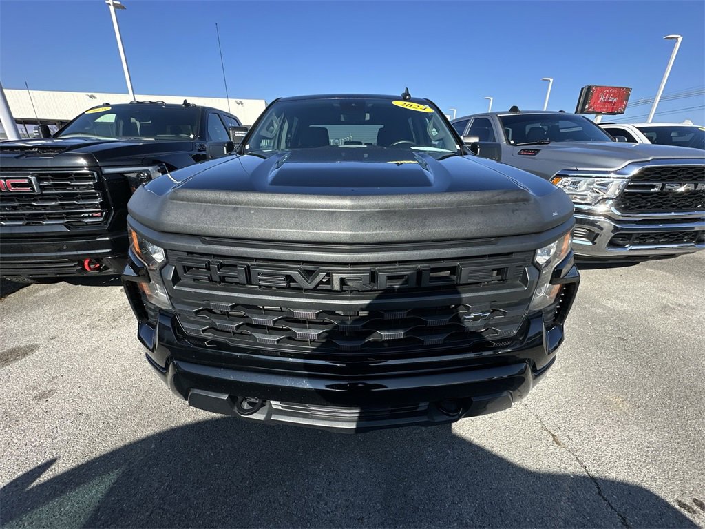 Used 2024 Chevrolet Silverado 1500 Custom w/ Turbomax Blackout Package image 17
