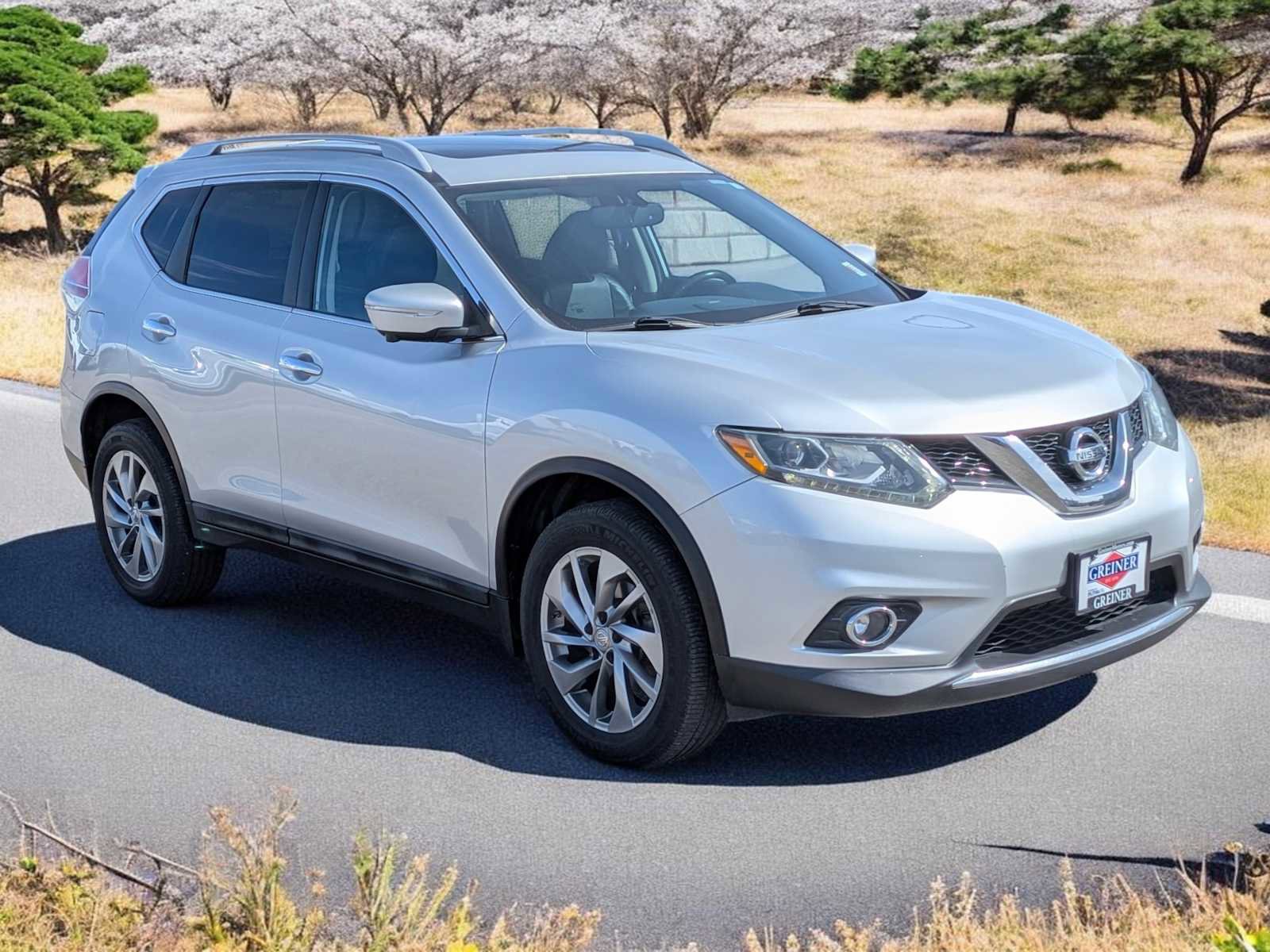 Used 2015 Nissan Rogue SL w/ SL Premium Package image 8