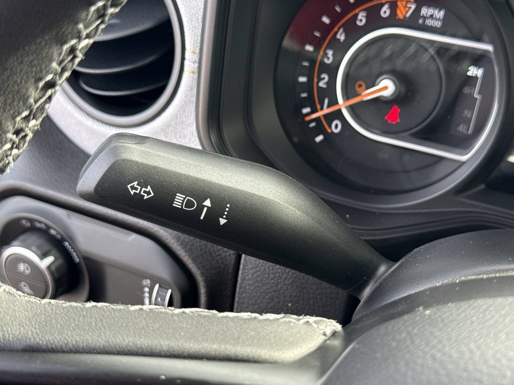 New 2026 Jeep Gladiator Sport AWD/4WD image 18