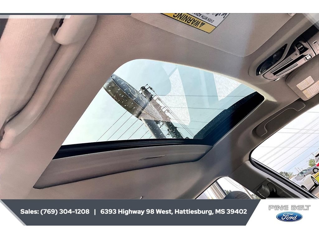 Used 2023 Subaru Outback Premium AWD/4WD image 16