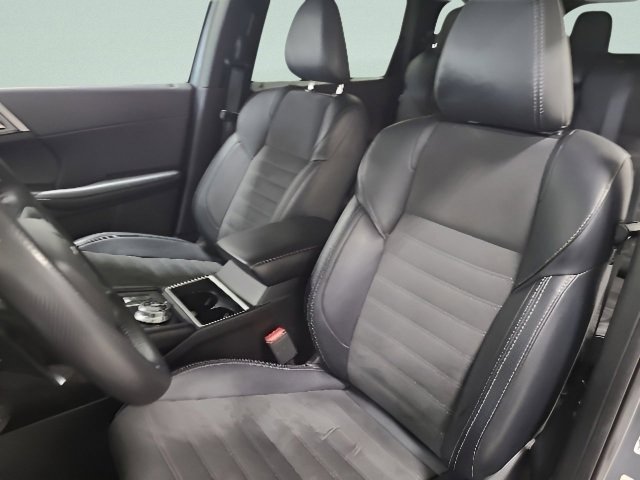 Used 2024 Mitsubishi Outlander SE AWD/4WD image 19