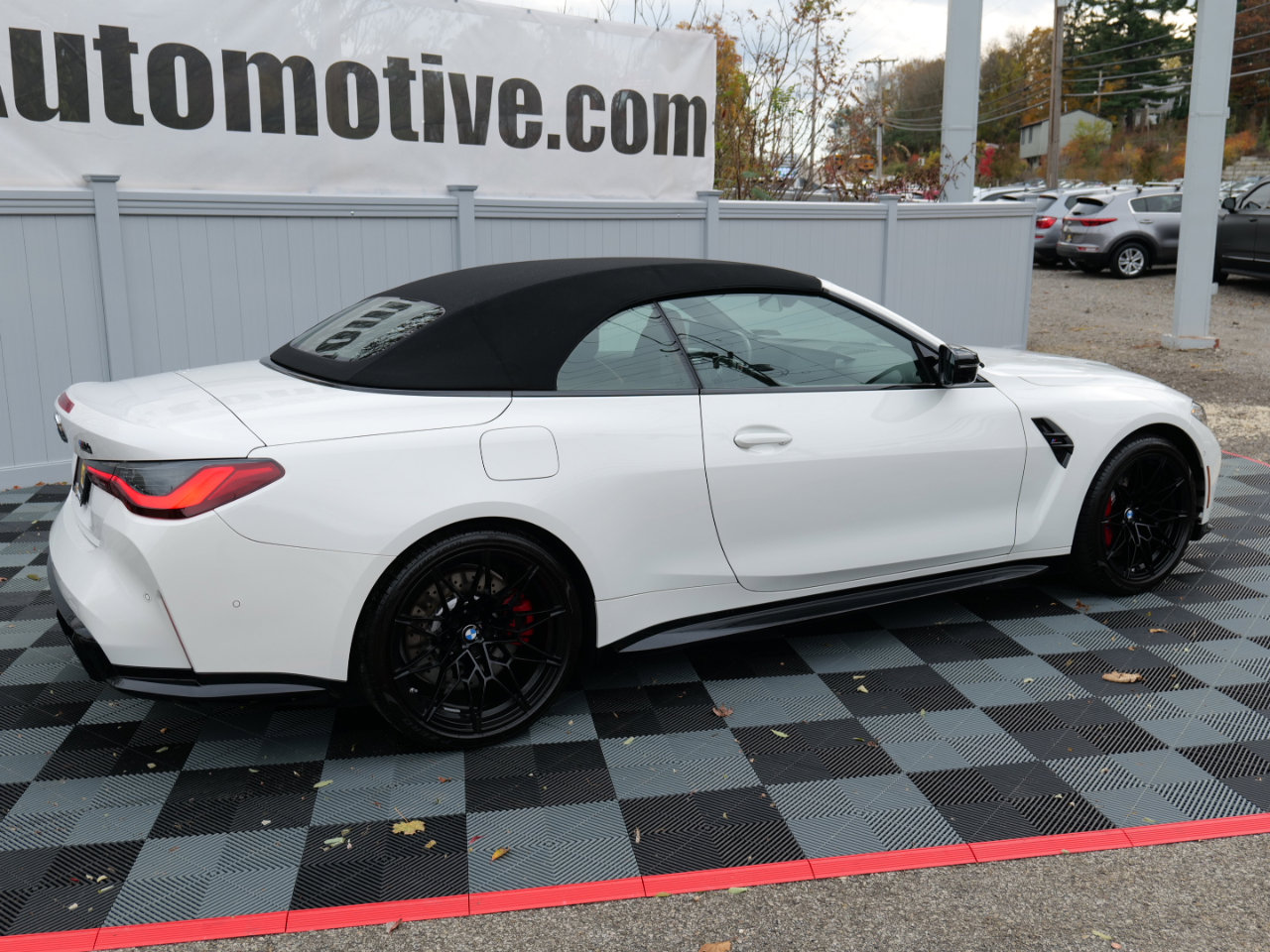 Used 2024 BMW M4 xDrive Competition w/ Executive Package image 89