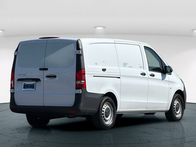 Used 2023 Mercedes-Benz Metris image 7