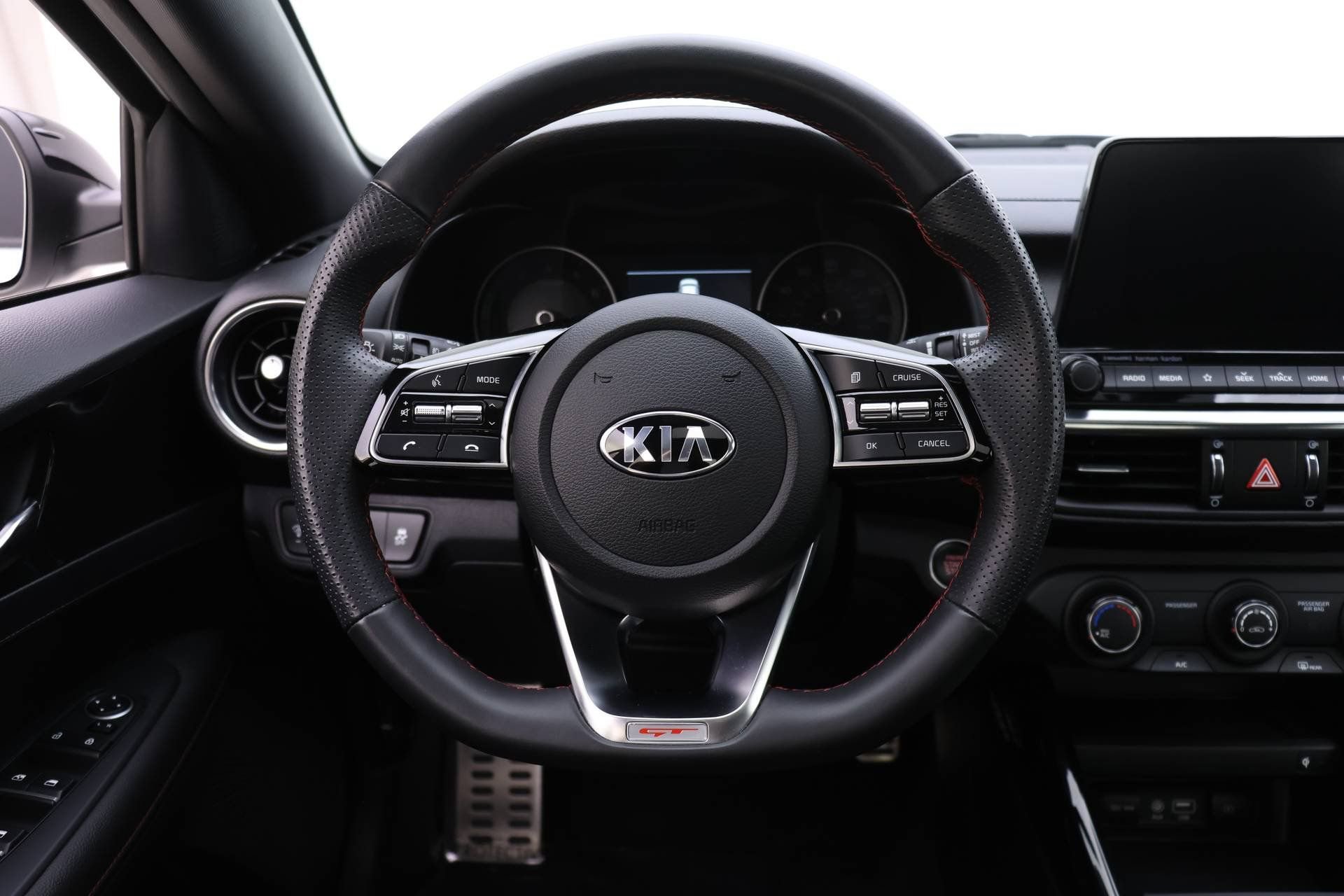 Used 2021 Kia Forte GT image 12