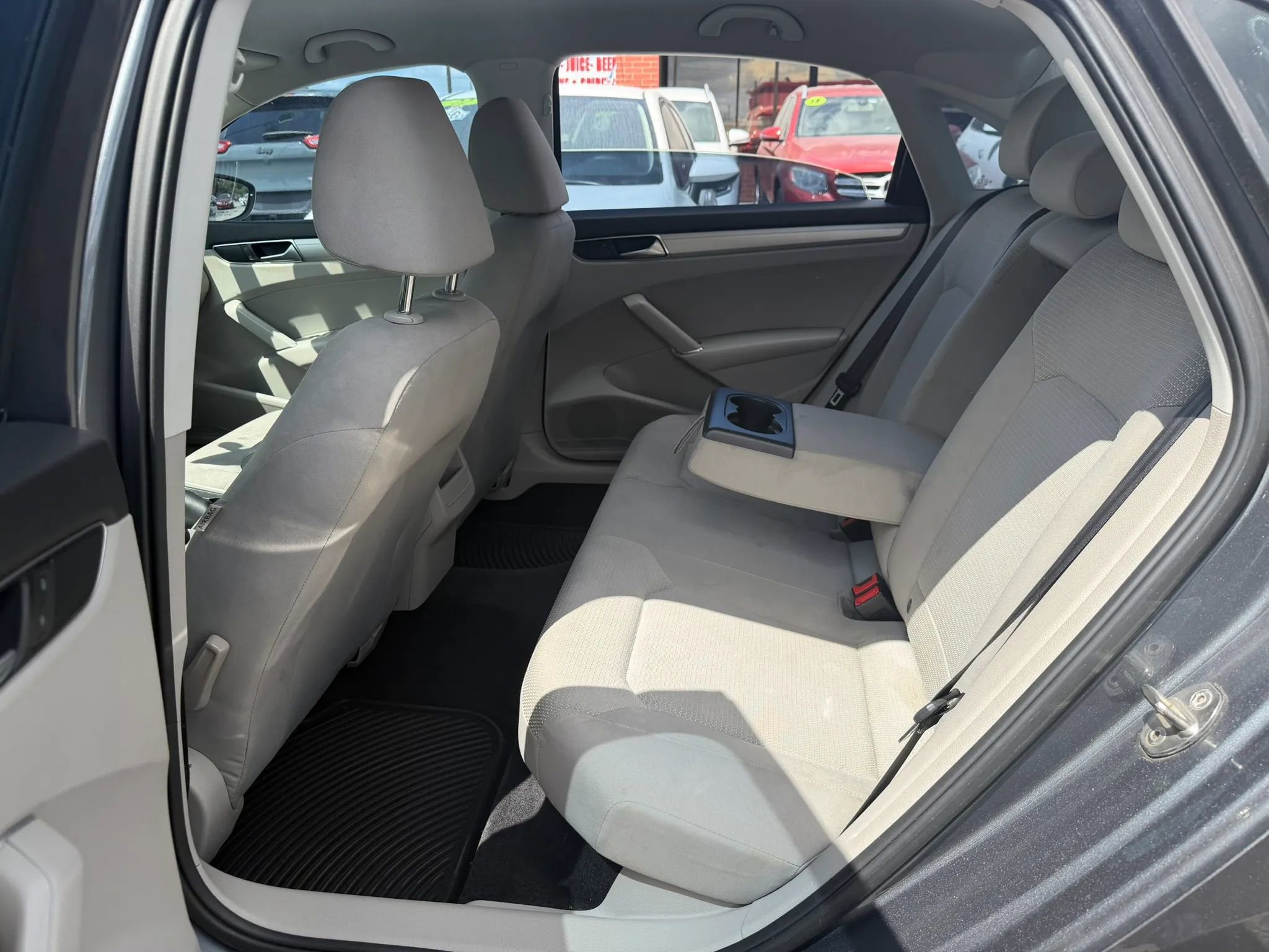 Used 2016 Volkswagen Passat 1.8T S FWD image 13