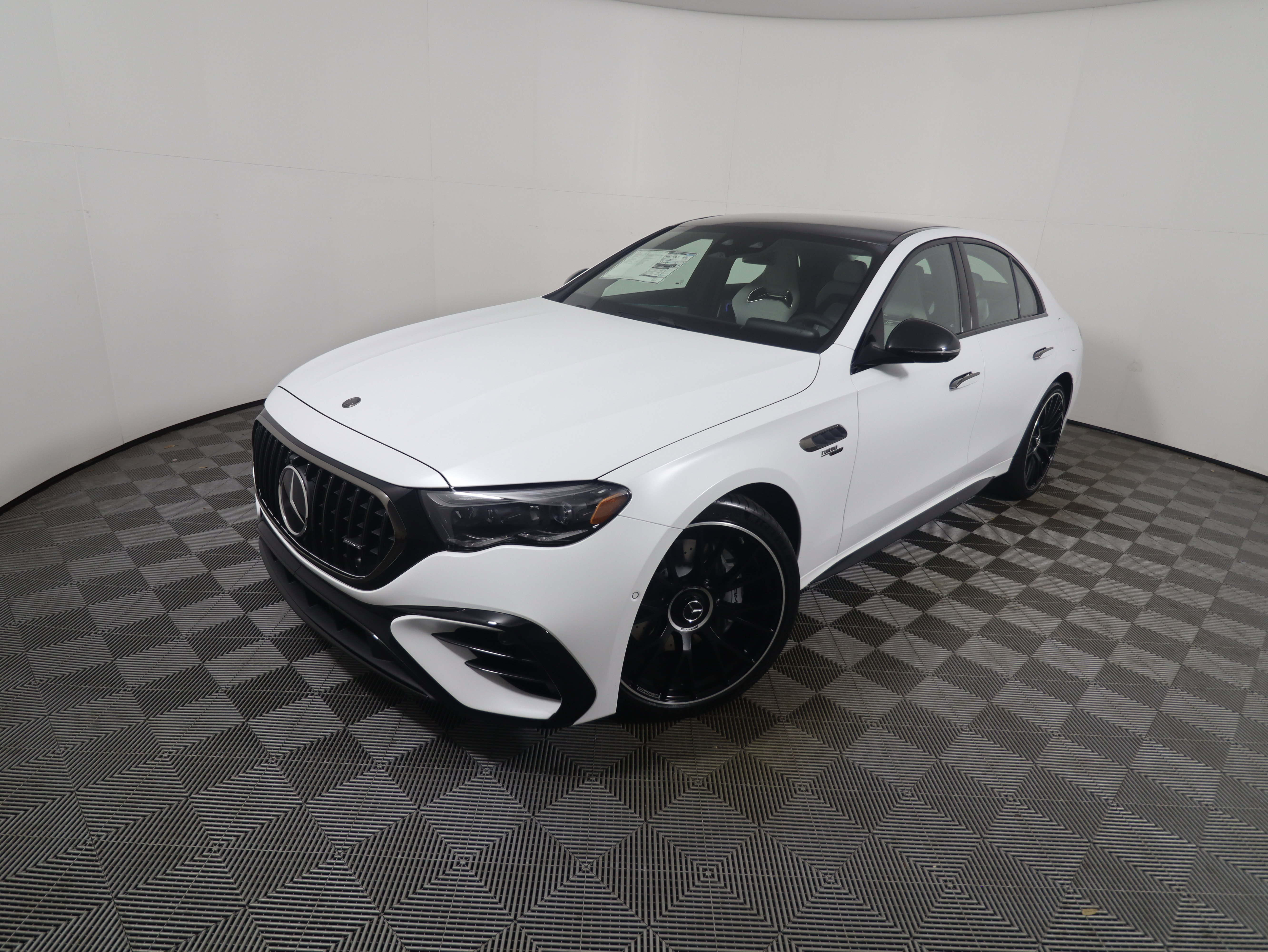 New 2026 Mercedes-Benz E 53 AMG e 4MATIC Sedan image 1