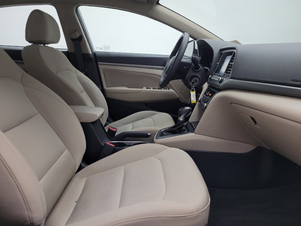 Used 2017 Hyundai Elantra SE image 21