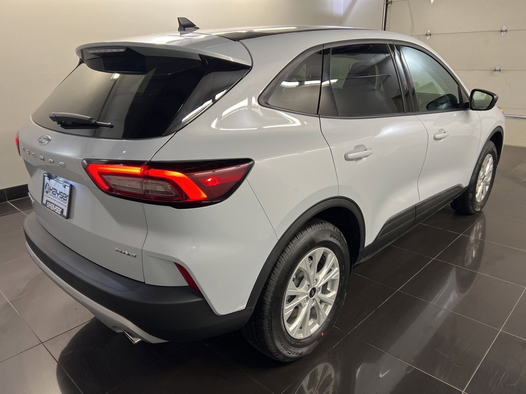 New 2026 Ford Escape Active w/ Cold Weather Package image 6