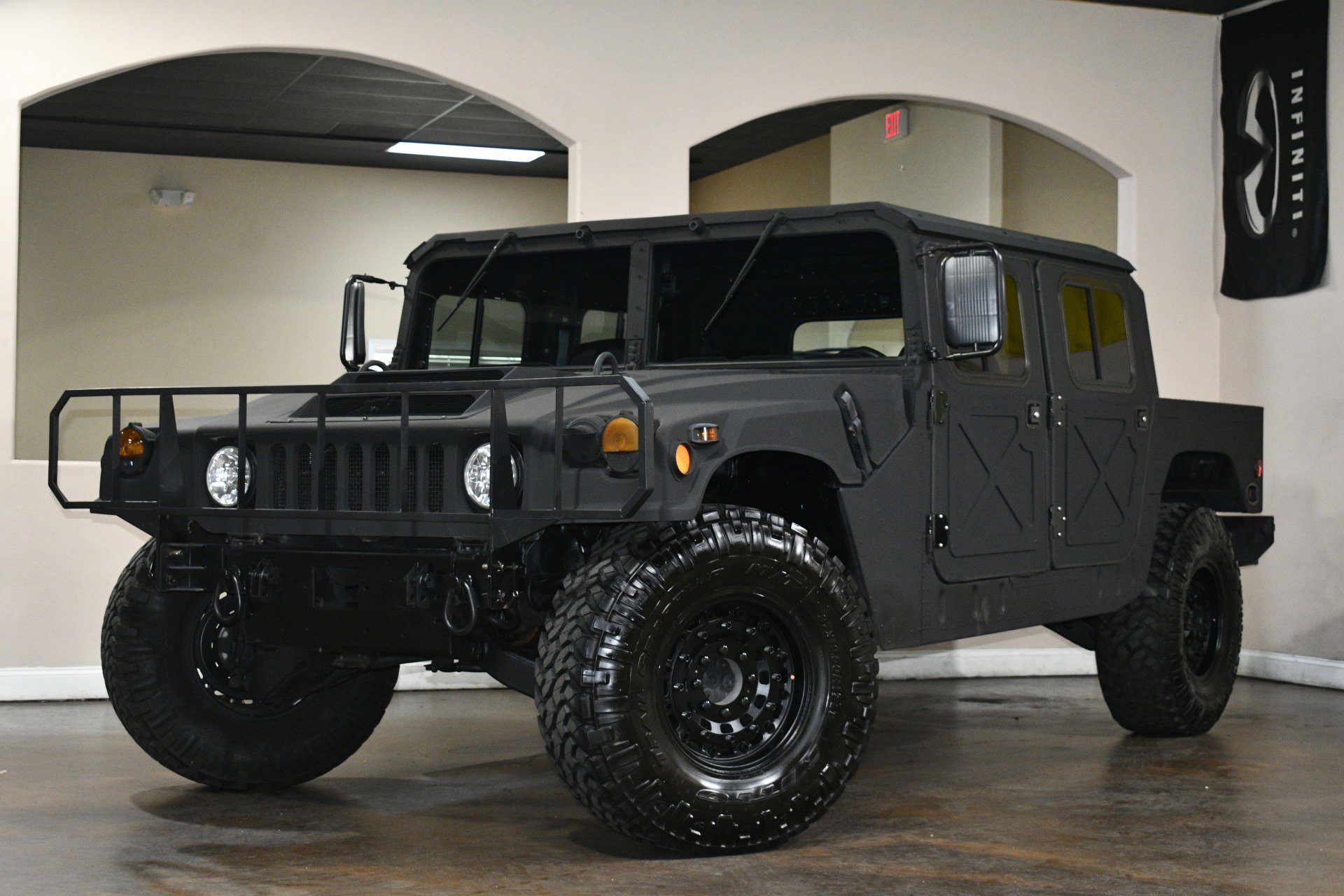 Used 1990 HUMMER H1 image 4