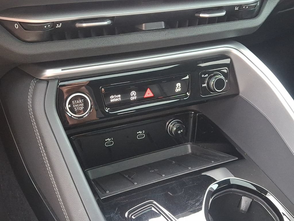 Used 2025 Audi Q5 Premium Plus AWD/4WD image 16