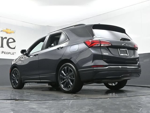 Used 2023 Chevrolet Equinox RS w/ RS Leather Package FWD image 5