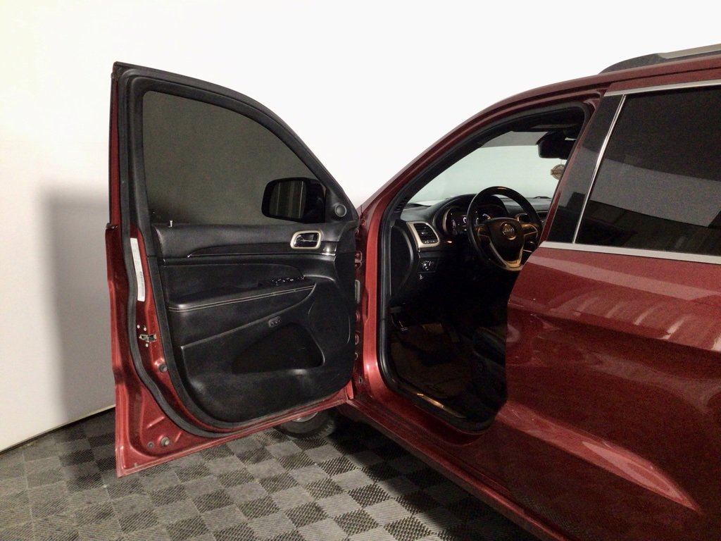 Used 2014 Jeep Grand Cherokee Overland image 17
