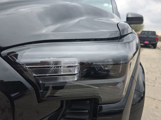 Used 2025 Toyota Tacoma SR5 image 30