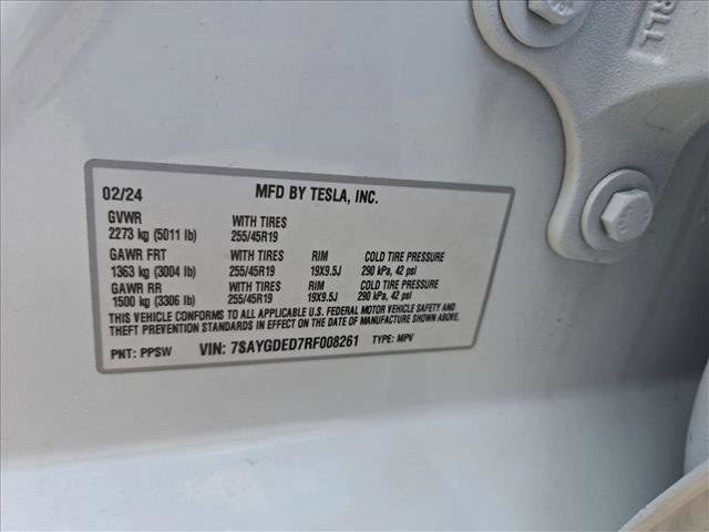 Used 2024 Tesla Model Y 2WD image 23