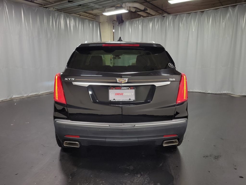 Used 2018 Cadillac XT5 Premium Luxury FWD image 8