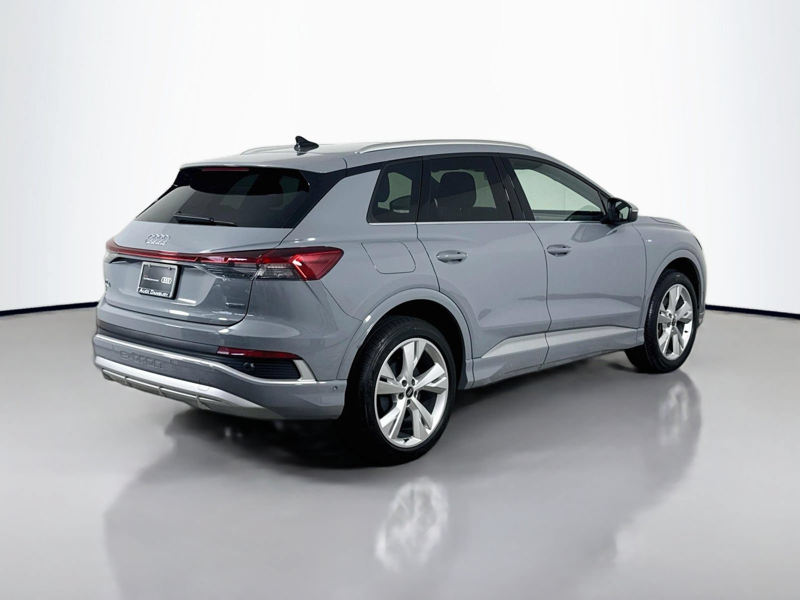 Certified 2023 Audi Q4 e-tron Premium Plus w/ Premium Plus AWD/4WD image 9
