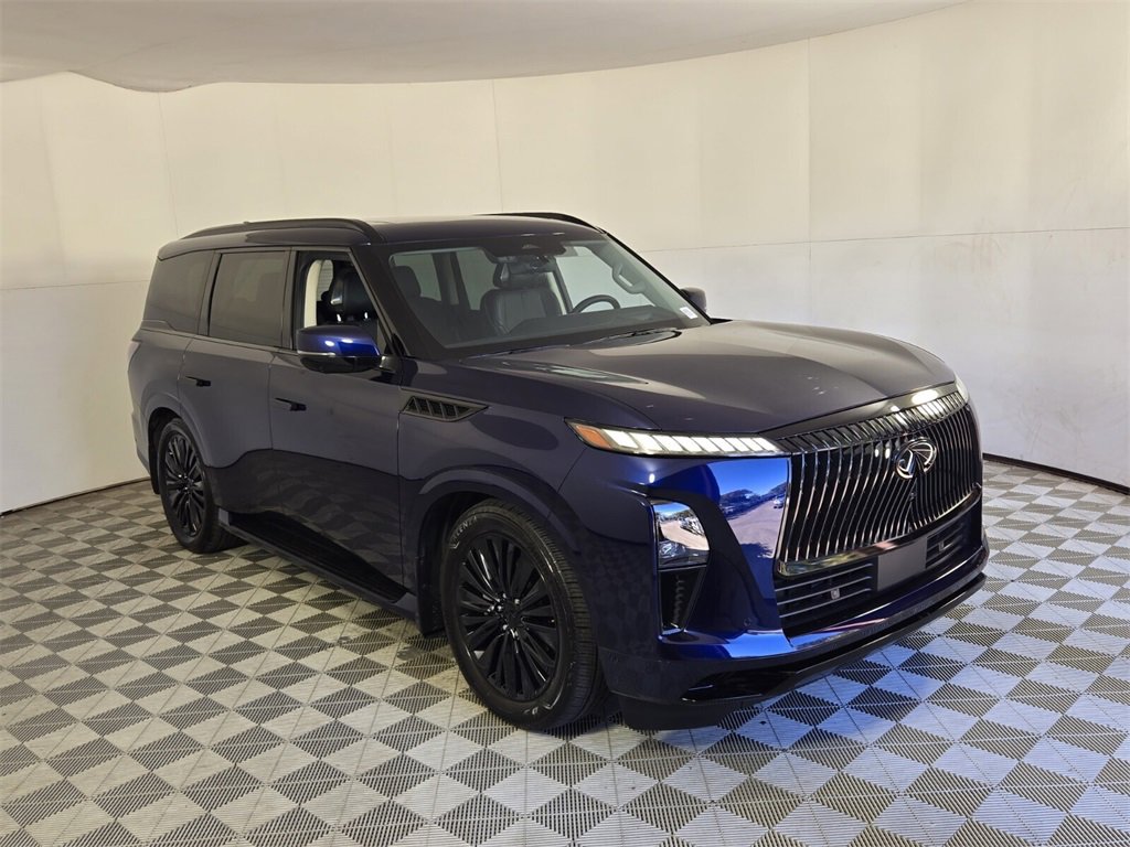 Used 2025 INFINITI QX80 Sensory image 2