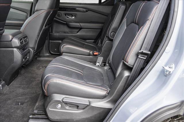 Certified 2024 Honda Pilot TrailSport image 24
