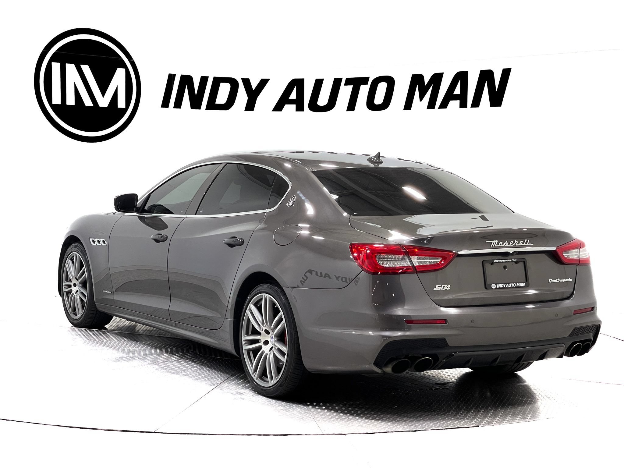 Used 2018 Maserati Quattroporte S GranSport Q4 AWD/4WD image 6