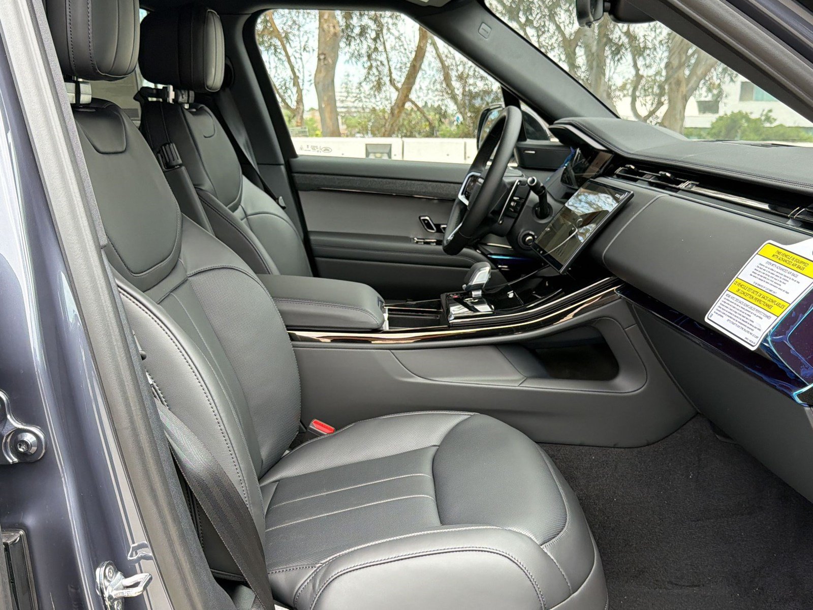 New 2026 Land Rover Range Rover Sport SE AWD/4WD image 25