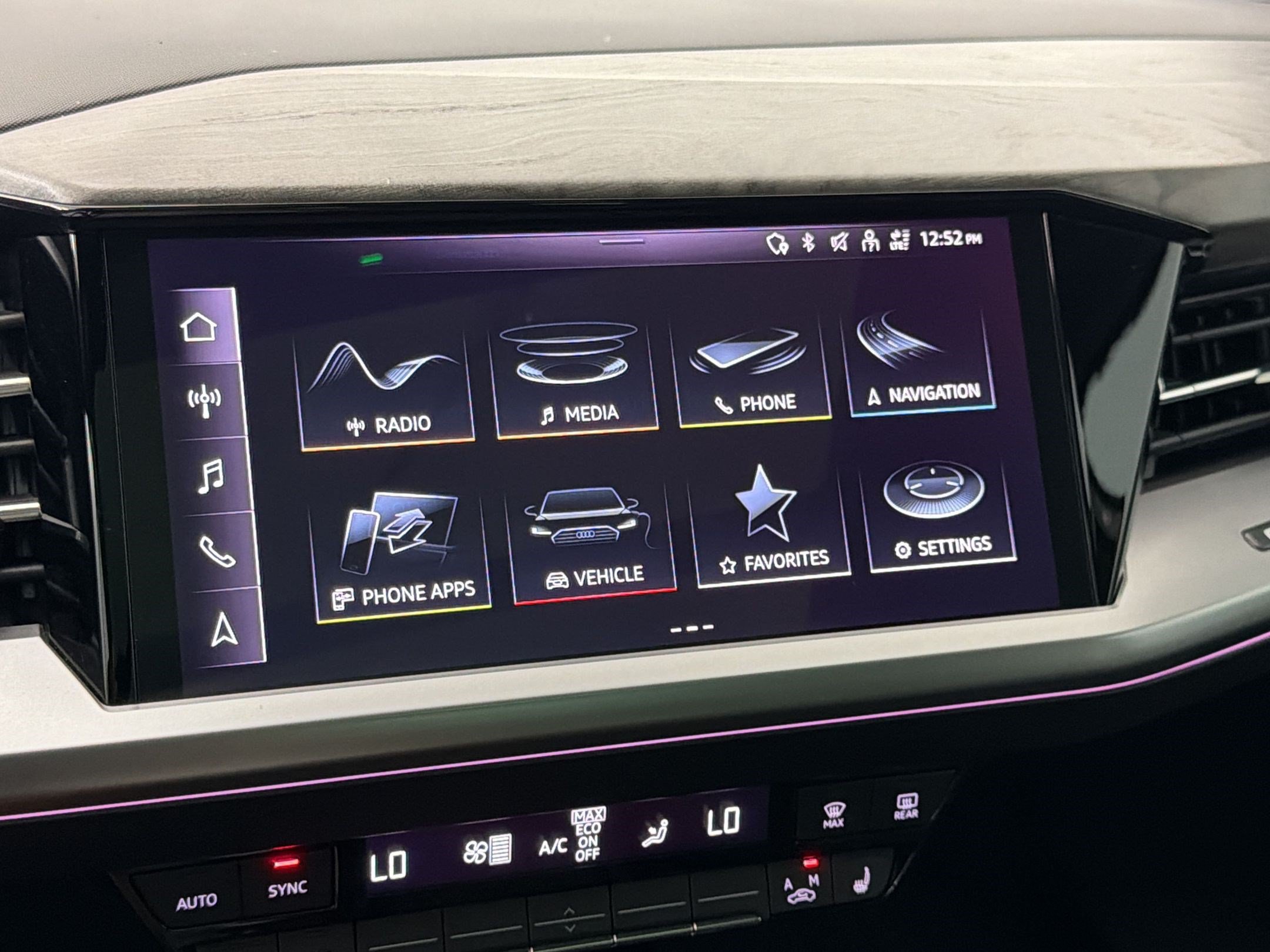 Used 2023 Audi Q4 e-tron Premium Plus w/ Premium Plus RWD image 19