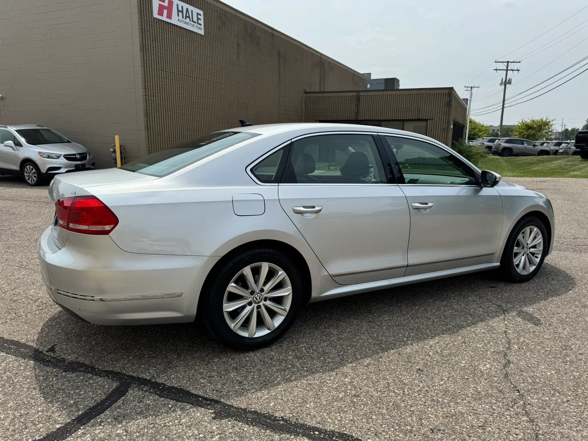 Used 2012 Volkswagen Passat 2.5 SEL Premium FWD image 10