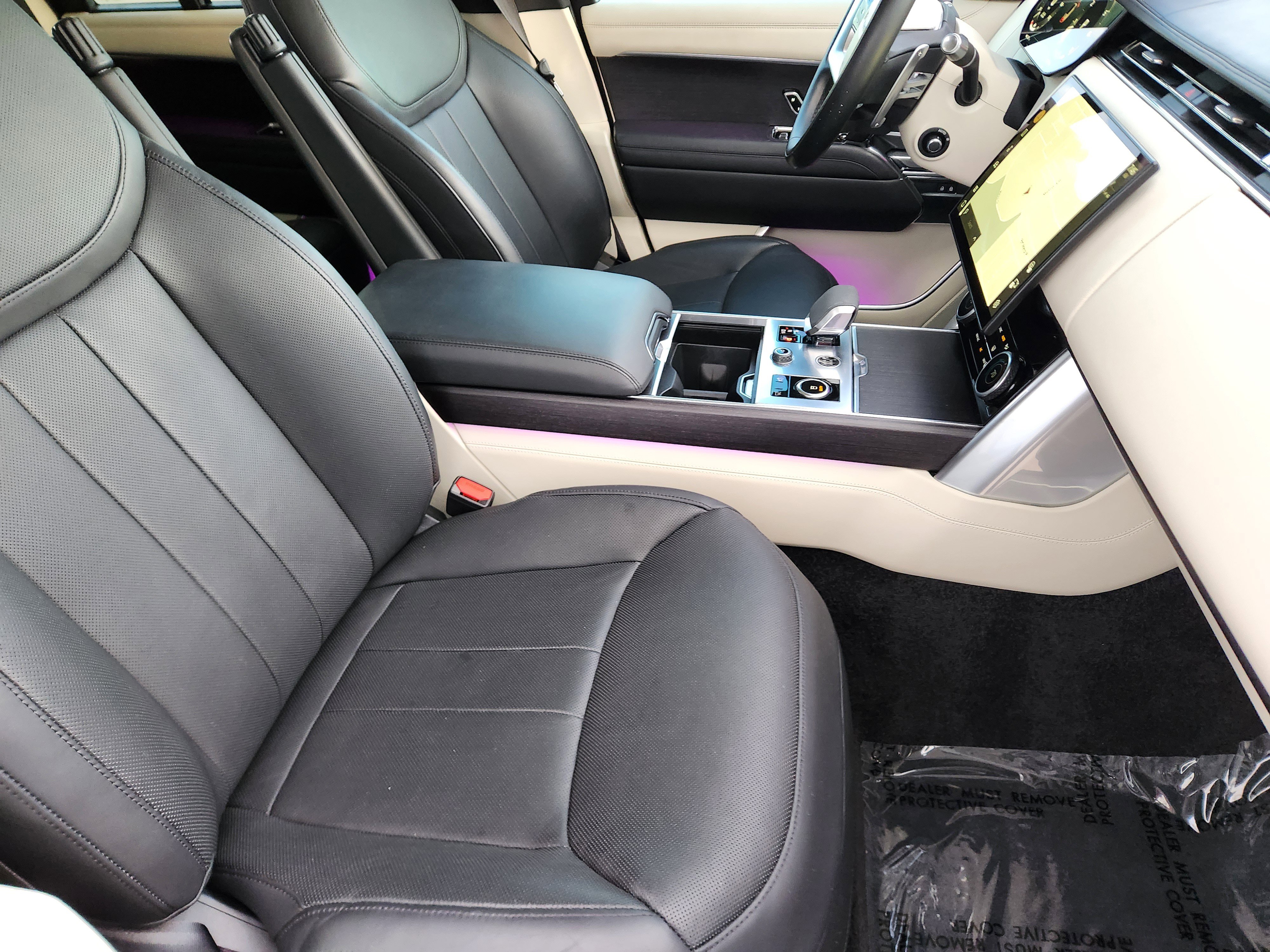 Used 2022 Land Rover Range Rover SE image 15