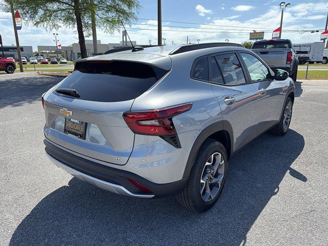 New 2026 Chevrolet Trax LT FWD image 5