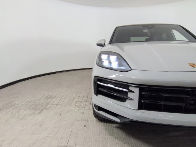 New 2026 Porsche Cayenne Coupe image 11