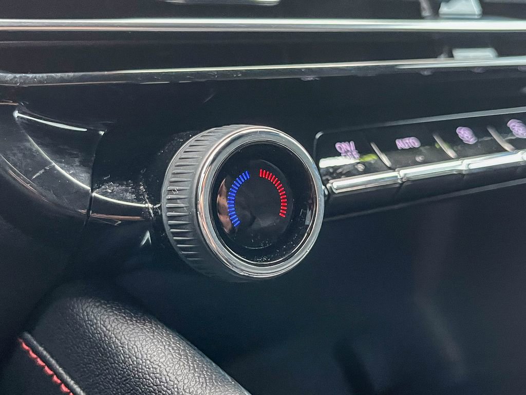 Used 2025 Chevrolet Traverse Z71 w/ Enhanced Driving Package image 29