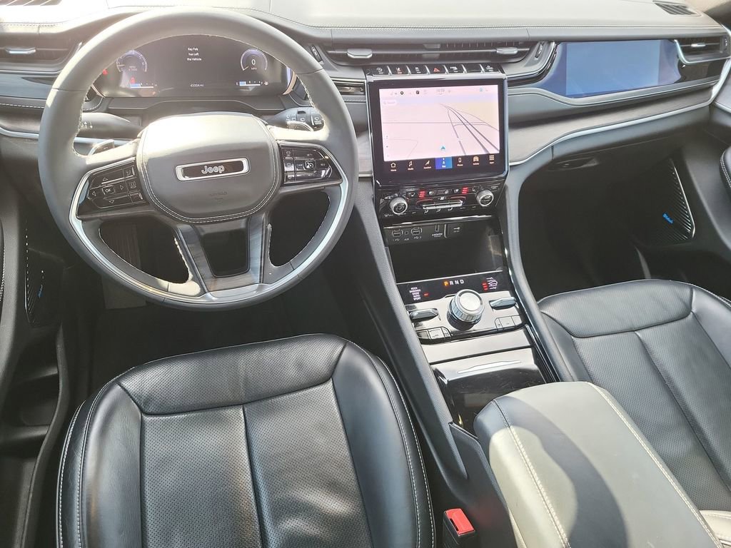 Used 2023 Jeep Grand Cherokee Overland image 21