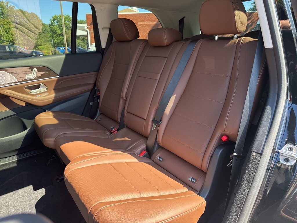New 2026 Mercedes-Benz GLS 450 4MATIC image 25