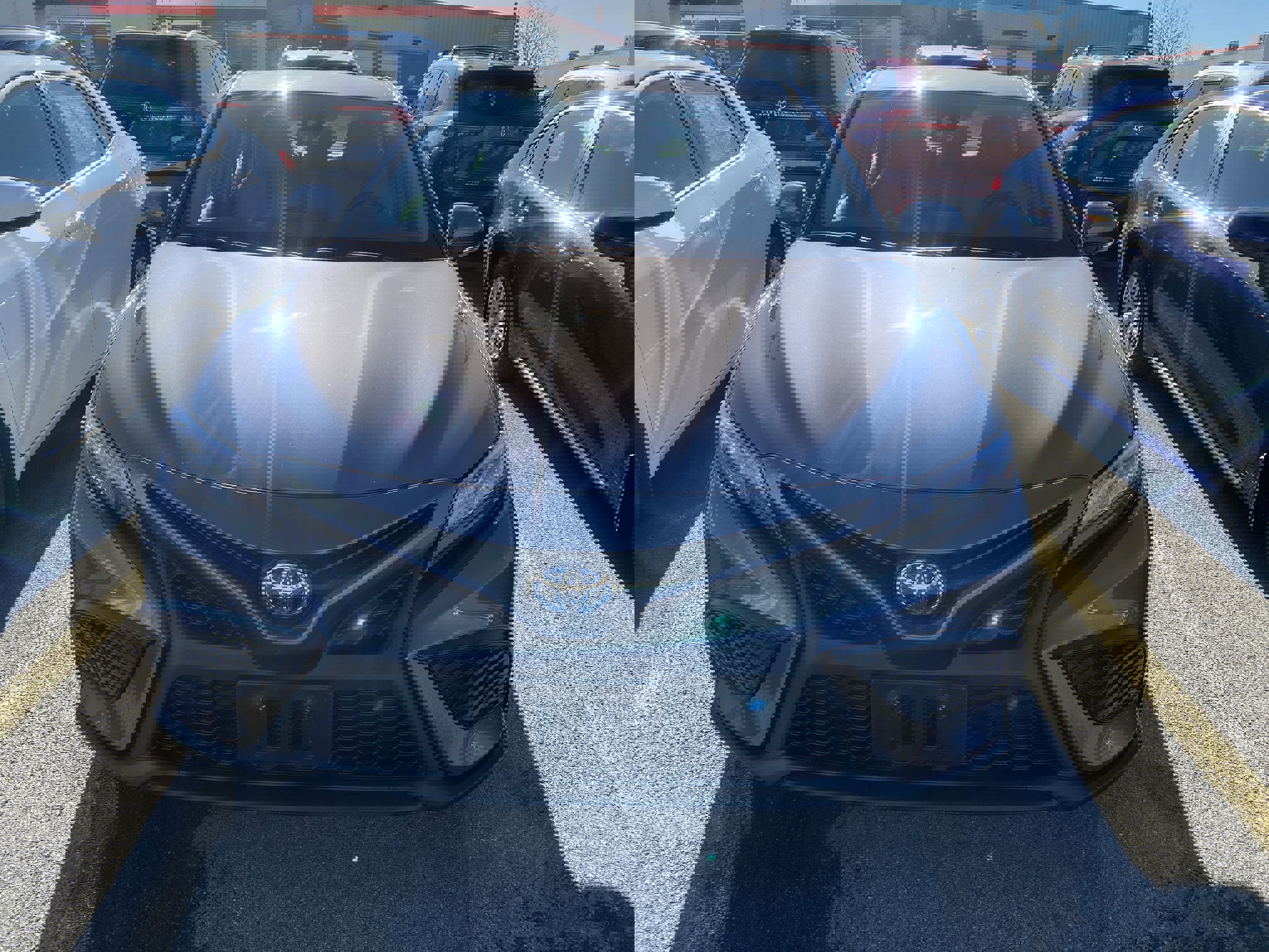 Used 2024 Toyota Camry SE image 3