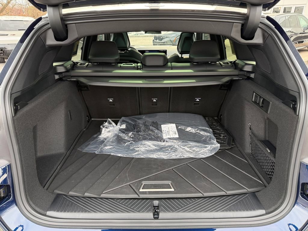 Used 2026 BMW X3 xDrive30 w/ Convenience Package image 36