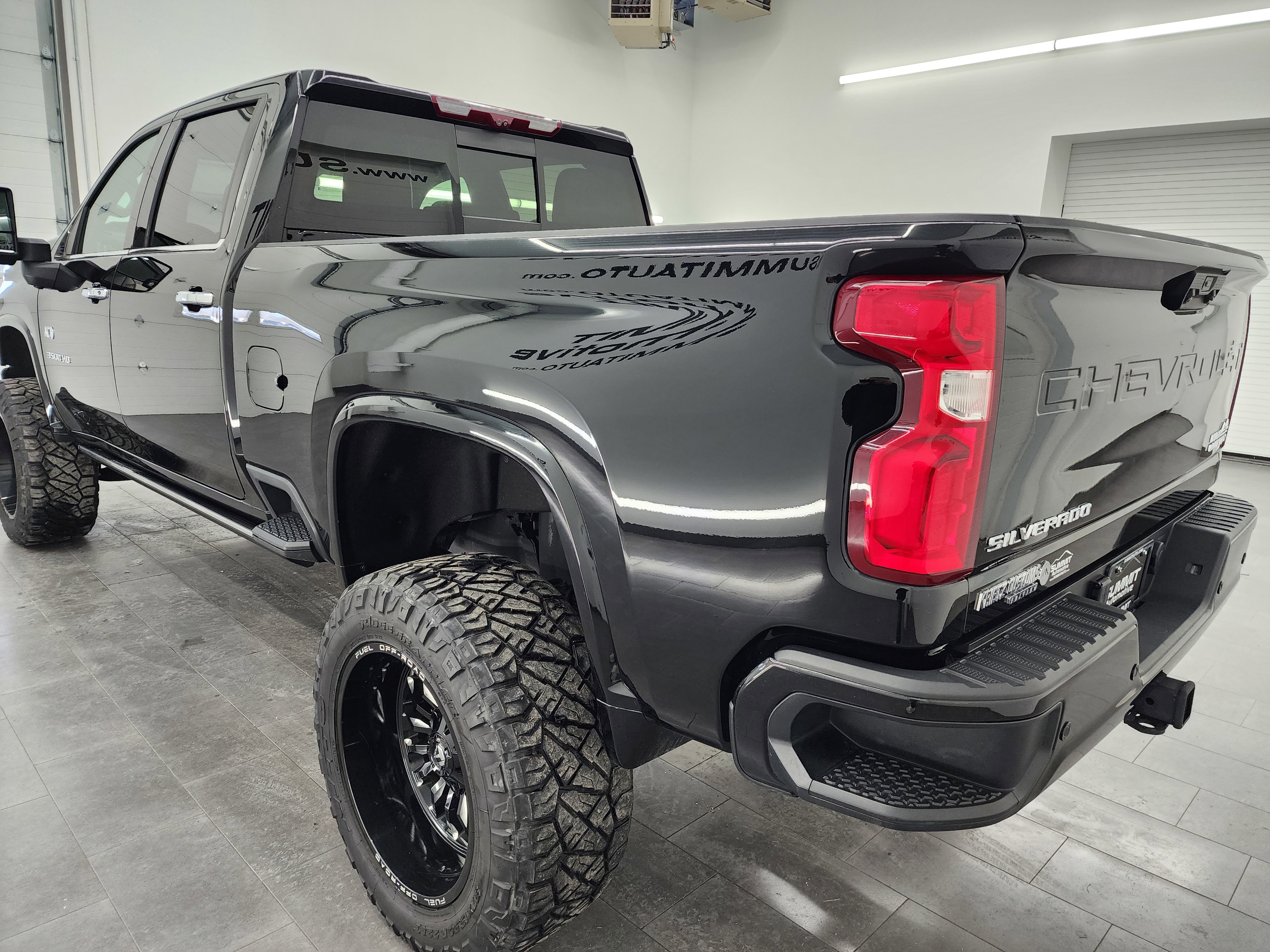 Used 2022 Chevrolet Silverado 3500 High Country image 6