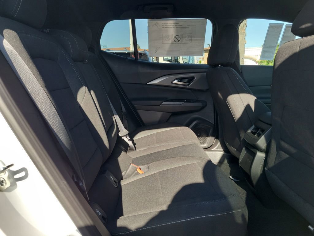 New 2026 Chevrolet Equinox EV LT image 16