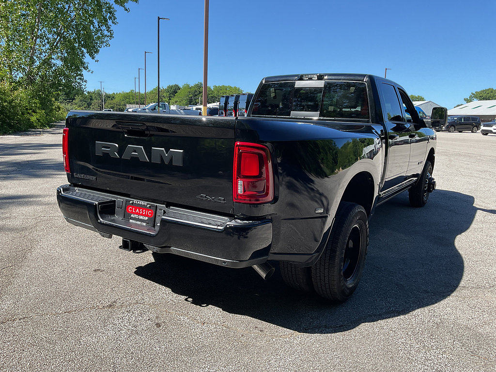New 2026 RAM 3500 Laramie AWD/4WD image 5